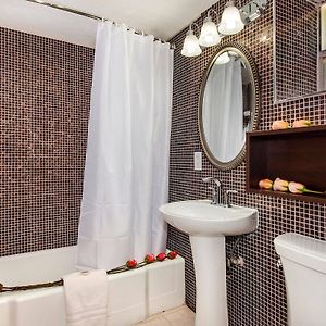 Honeymoon Suite mit Kingsize-Bett
