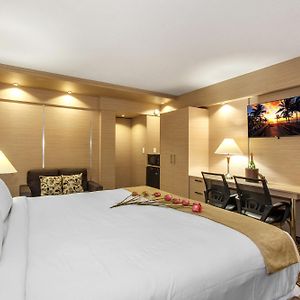 Standard Zimmer mit Kingsize-Bett